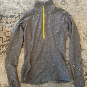 Lululemon Pace your Race half zip size 6